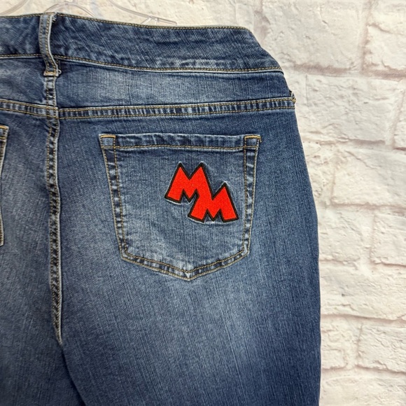 Disney Mickey & Friends torrid collab cropped boyfriend jeans patchwork 18 - Picture 8 of 11